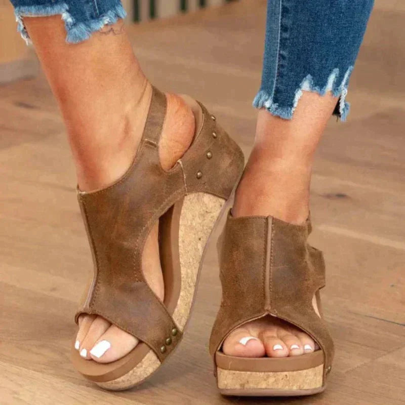 Inola – Orthopedic Sandals