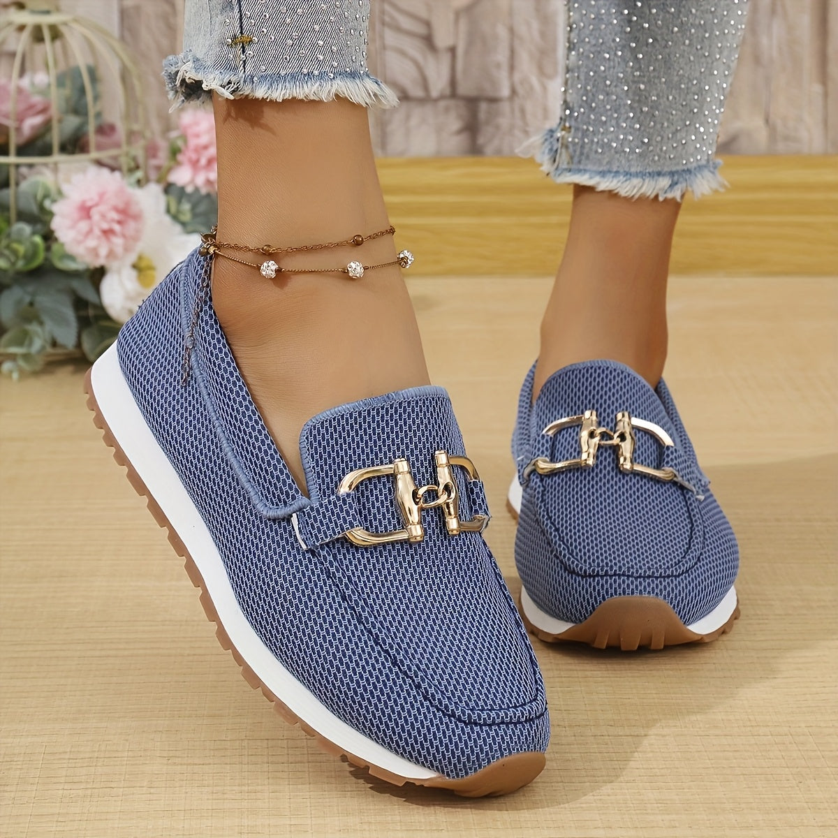 Lindi – Lightweight Comfort Slip-On