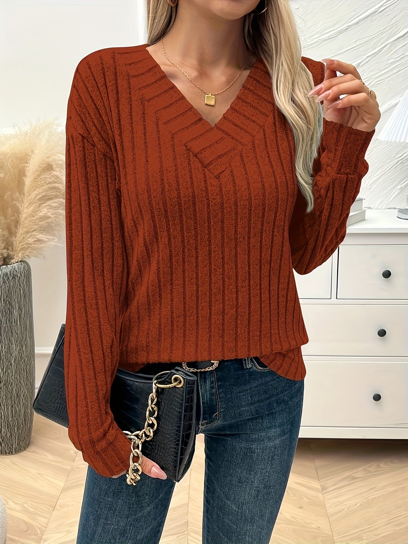 Wilhelmina™ | Cozy Slimming Ribbed V-Neck Sweater
