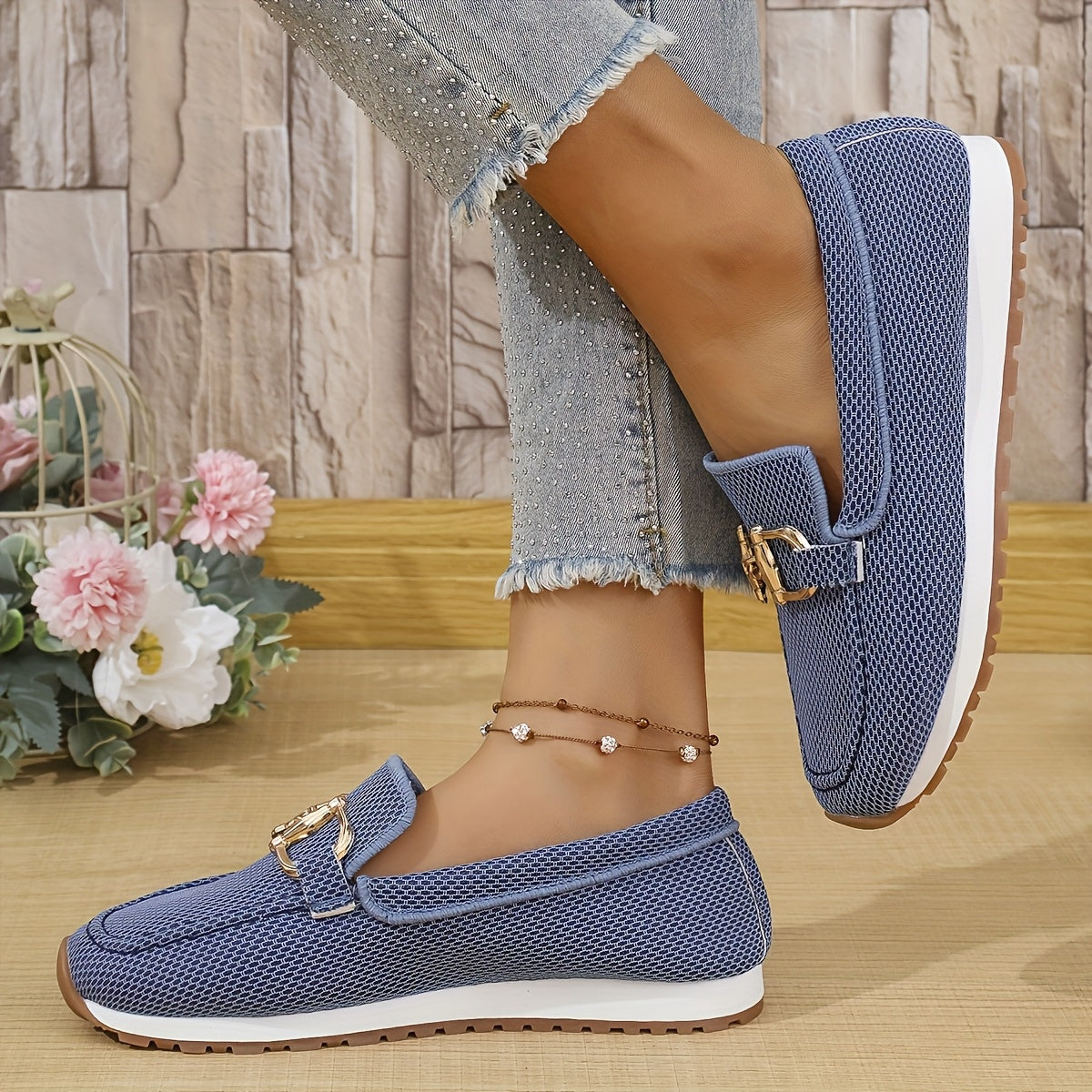 Lindi – Lightweight Comfort Slip-On