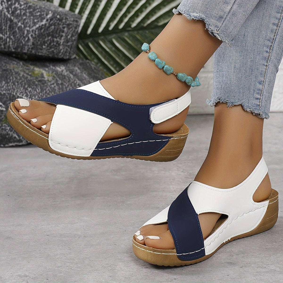 Ganiβ’ | Elegant and Comfortable Leather Sandal