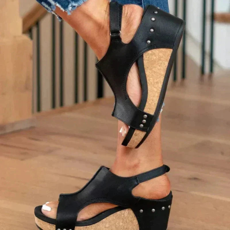 Inola – Orthopedic Sandals