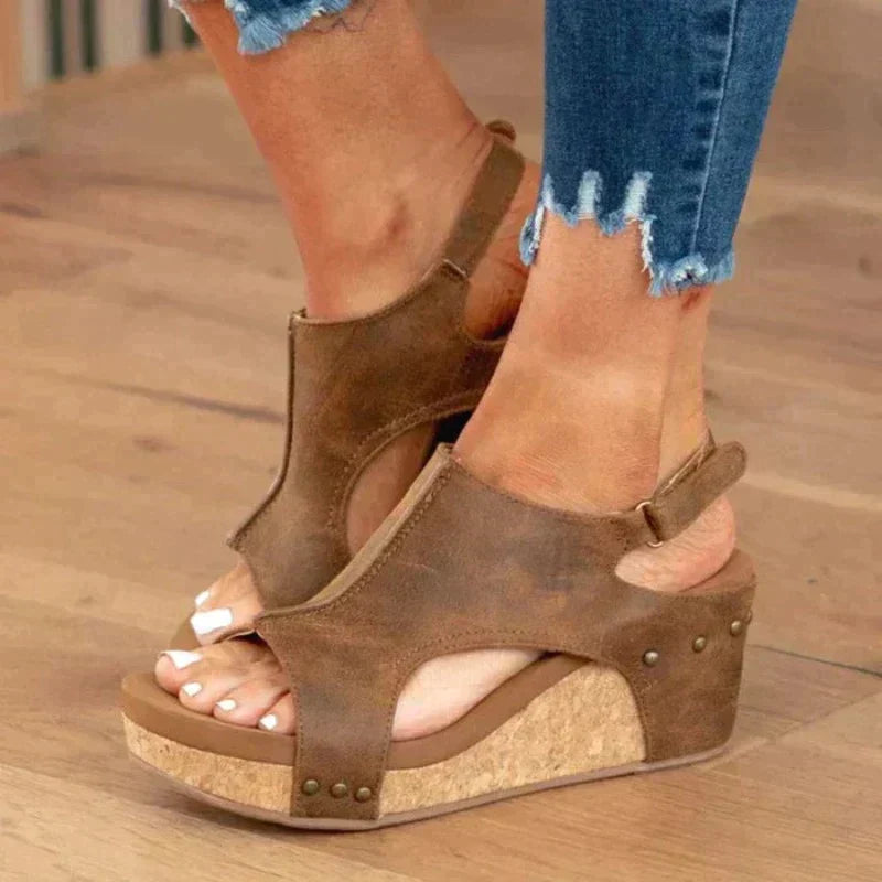 Inola – Orthopedic Sandals