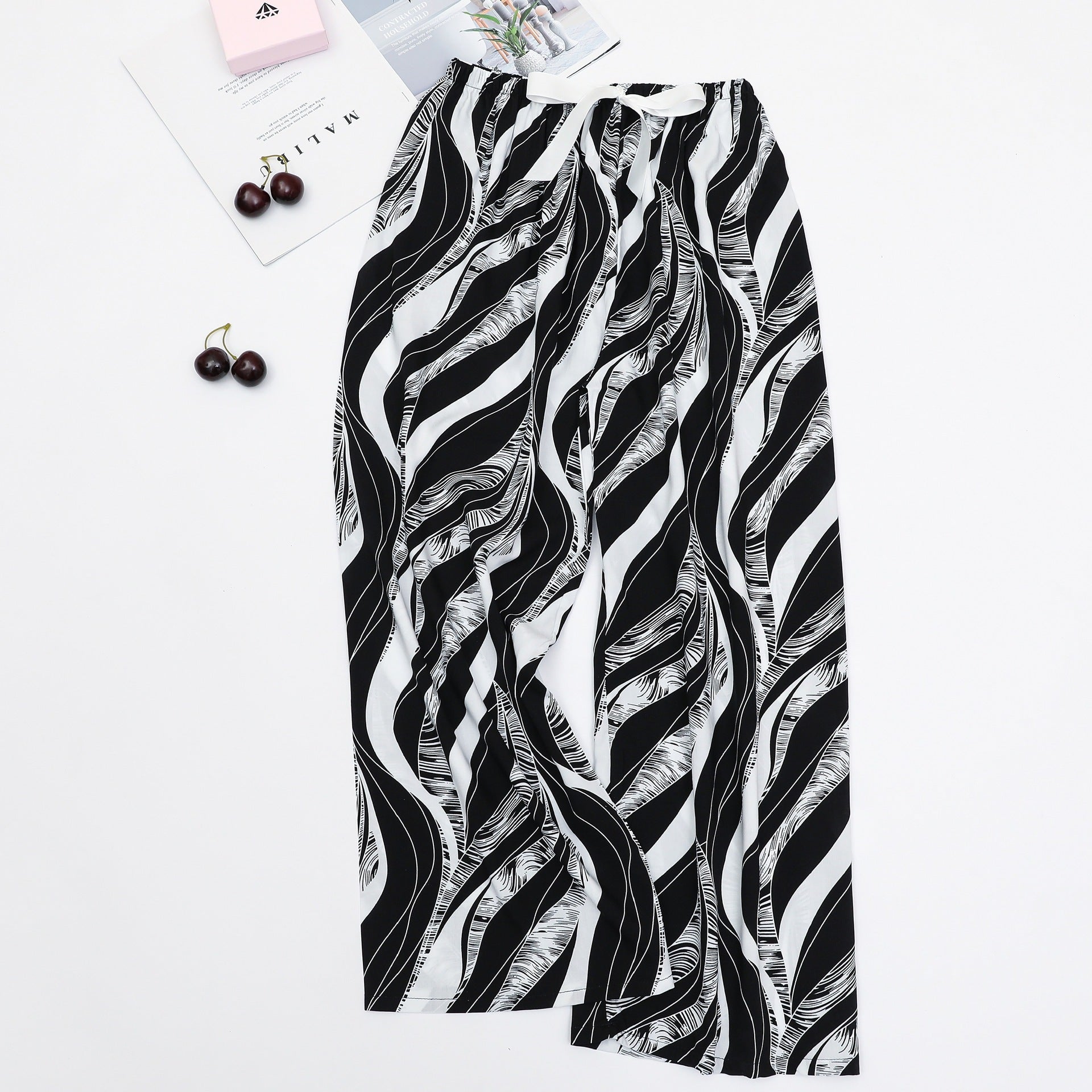 Bandana Paisley Print Wide-Leg Drawstring Pants