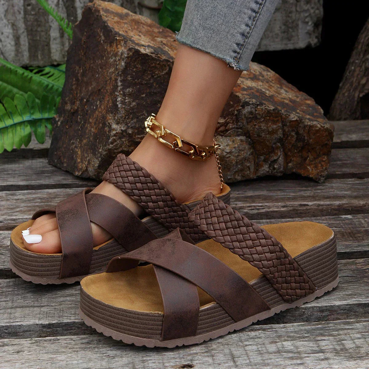 Nikki – Fashionable Orthopedic Sandals