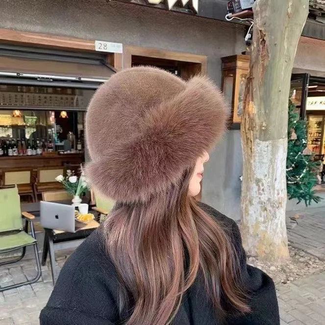 Samara™ | Plush Wide-Trim Cloche Hat