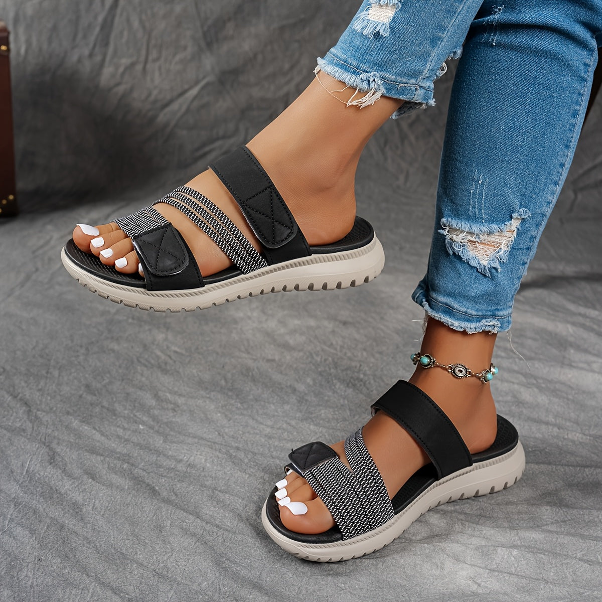 Cleo – Sporty Comfort Sandal with Platform Sole