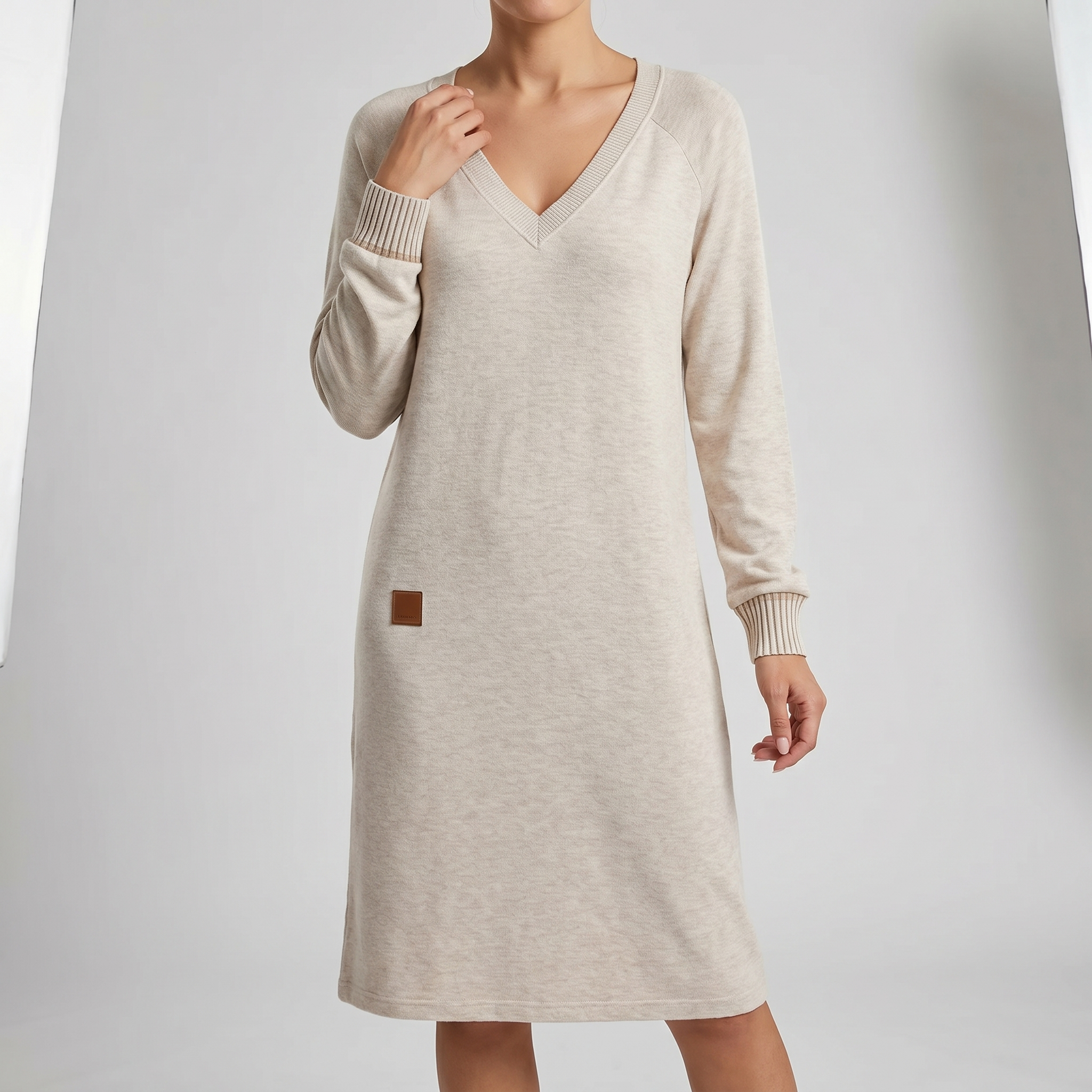 Lusia™ | V-neck long-sleeve sweatshirt dress