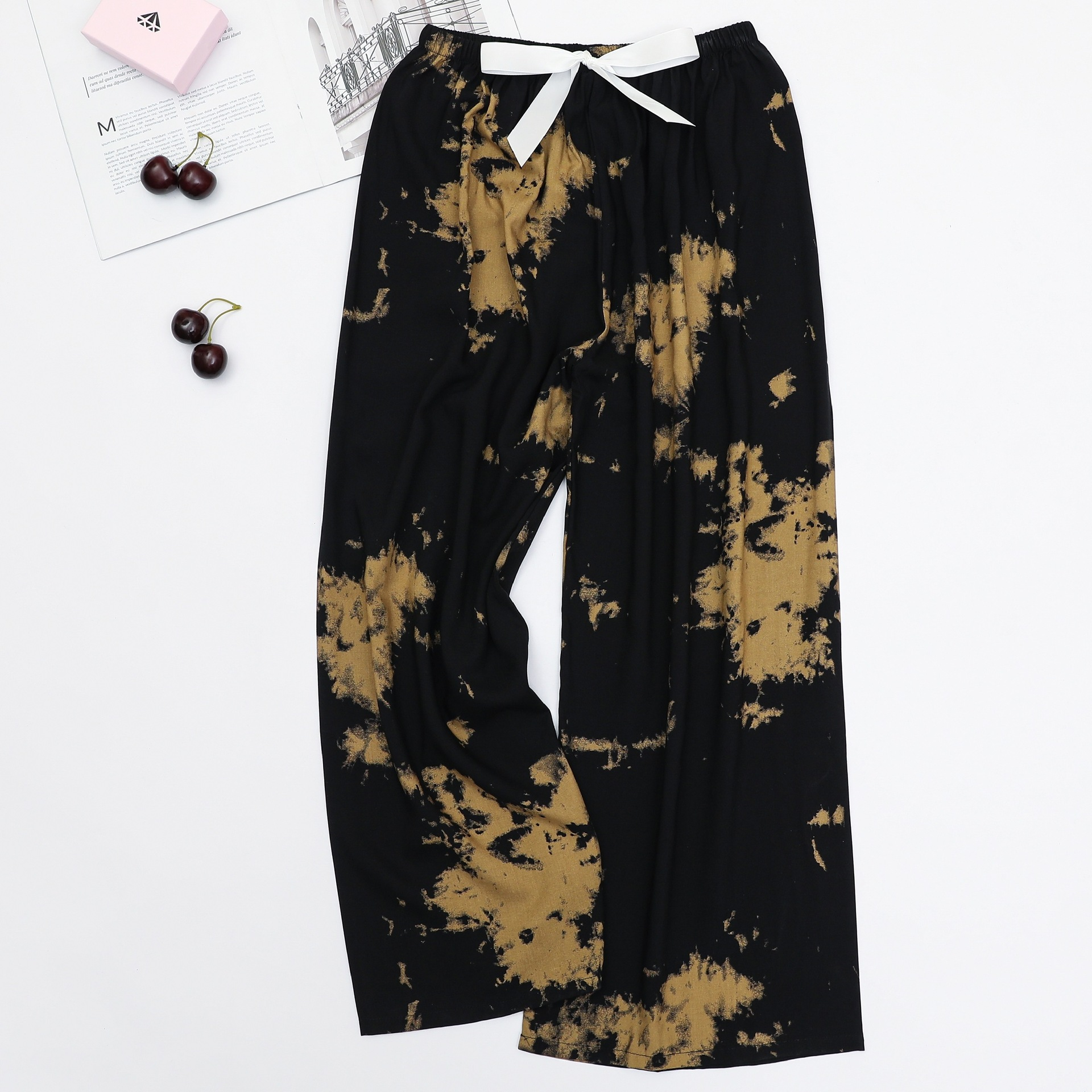 Bandana Paisley Print Wide-Leg Drawstring Pants