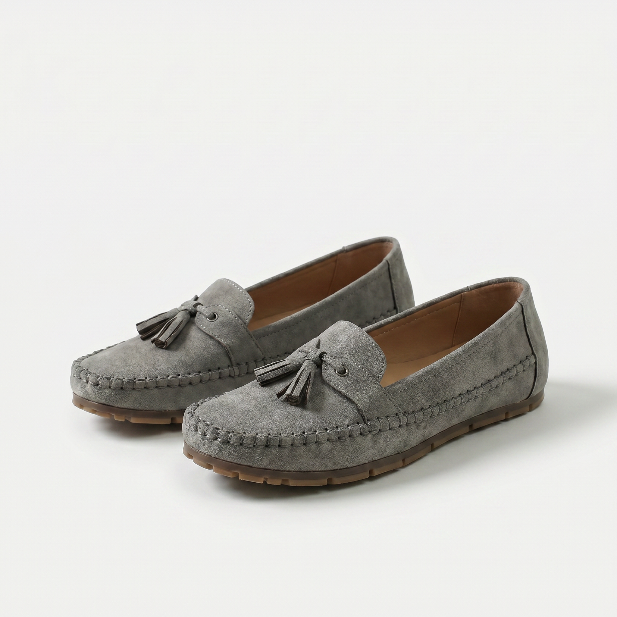 Nadine – Classic Loafers with Tassel Detail