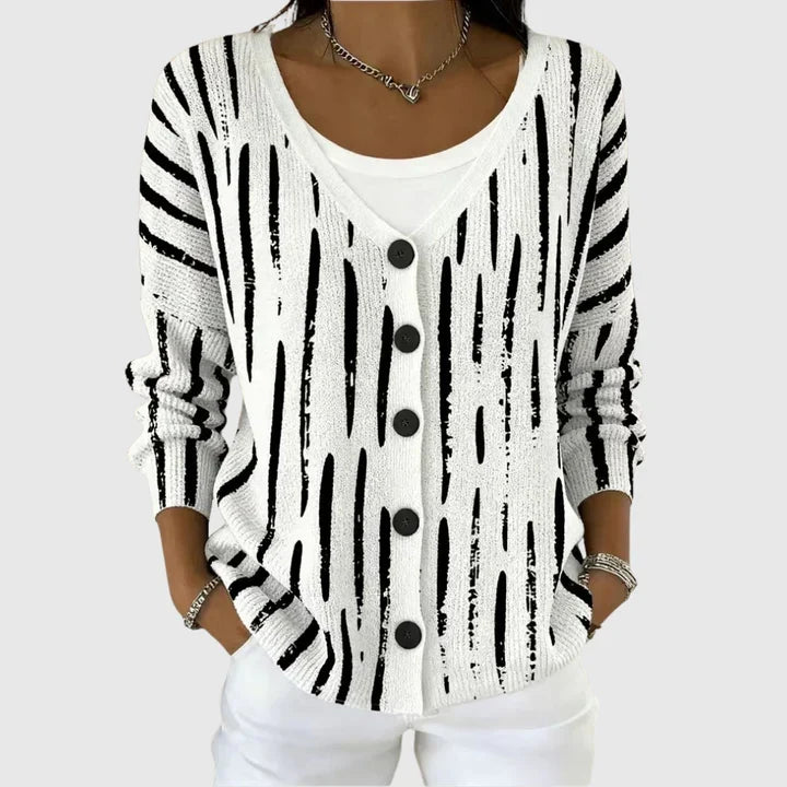 Clémence - Buttoned Knit Cardigan