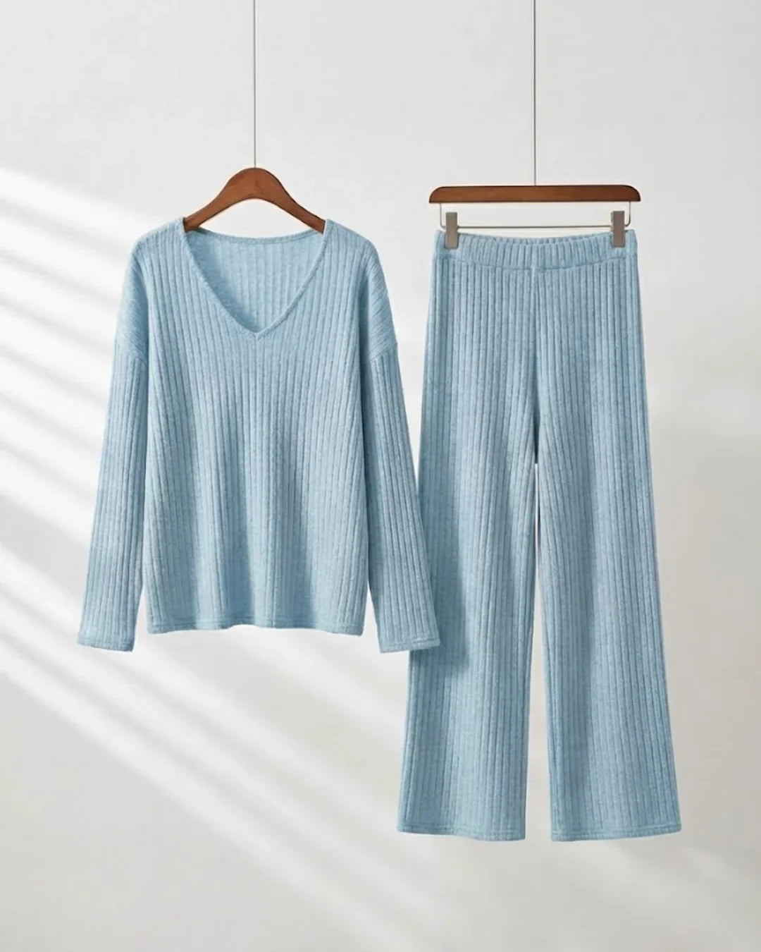 Lorenza™ | Ribbed V-neck two-piece lounge set