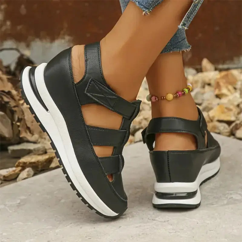 Lone – Perfectly Comfortable Sandals