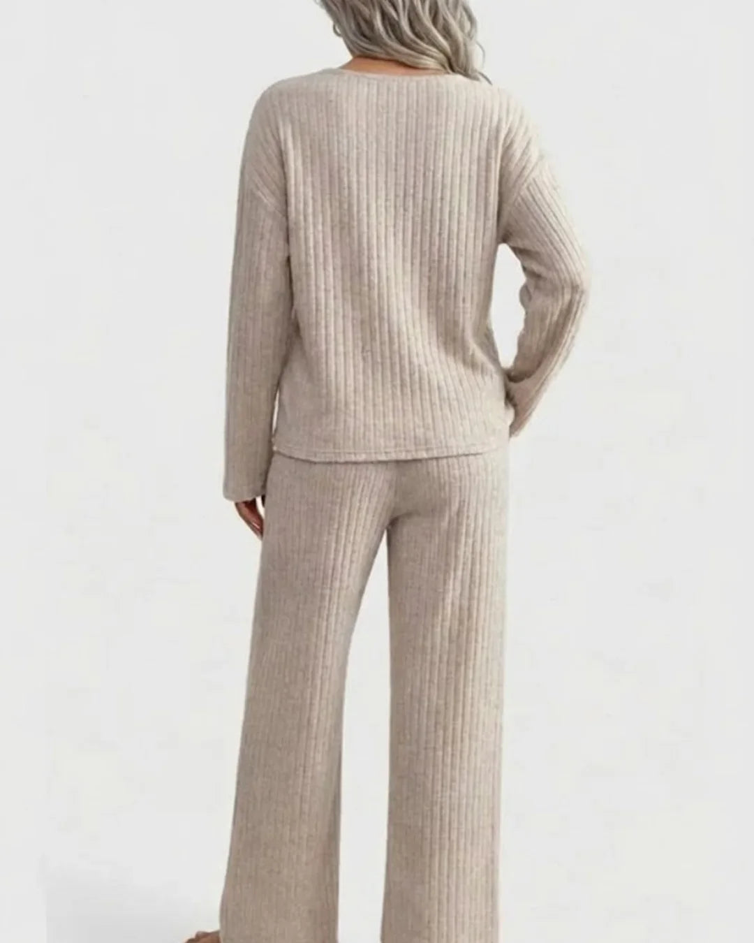 Lorenza™ | Ribbed V-neck two-piece lounge set