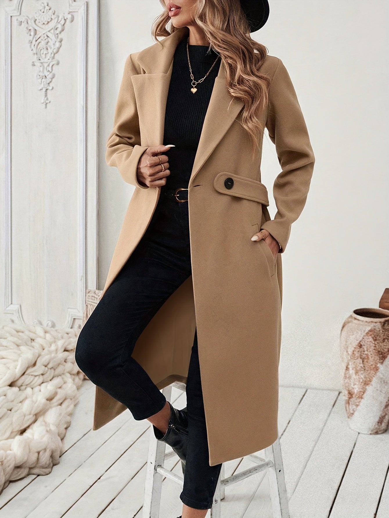 Mery™ | Notched-Lapel Button-Tab Tailored Coat