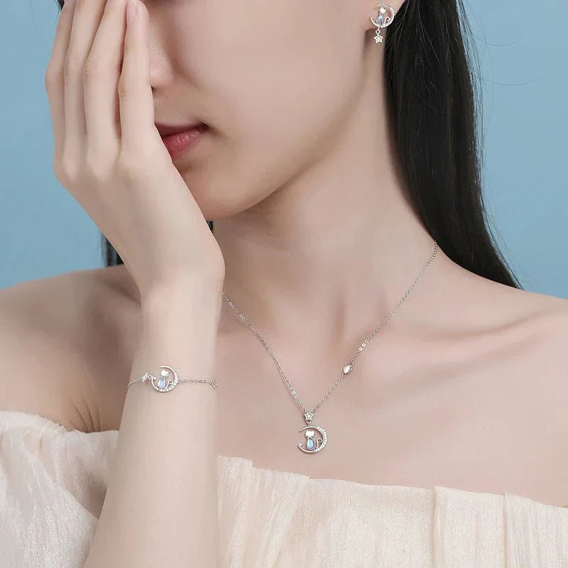 Moon & Star Cat Earrings With Zircon