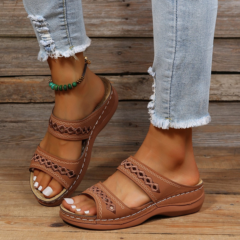 Monta – Padded Orthopedic Sandals