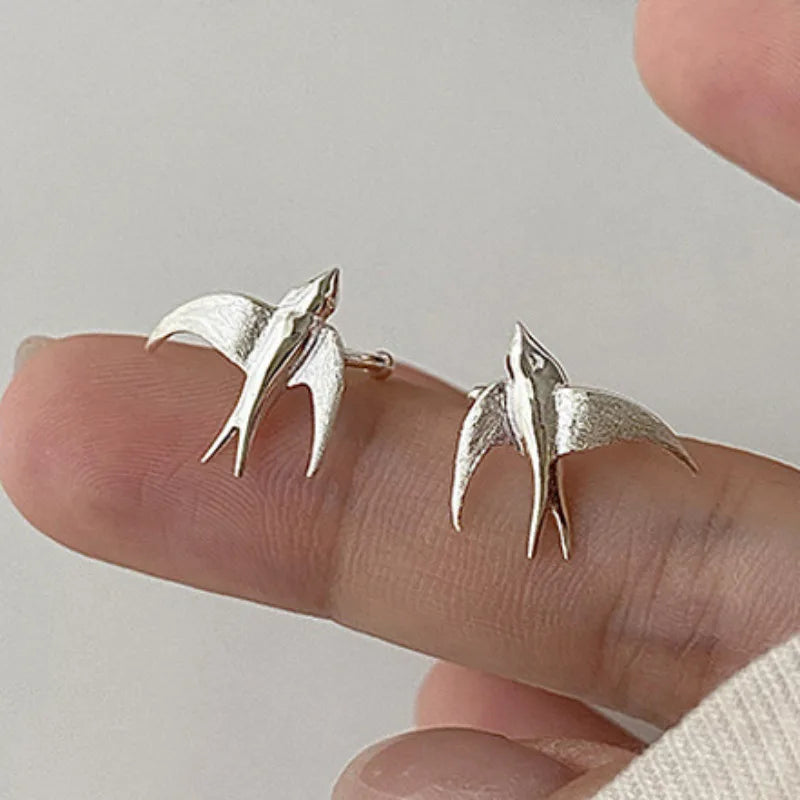 Beautiful Silver tone Swallow Bird Clip-On Earrings