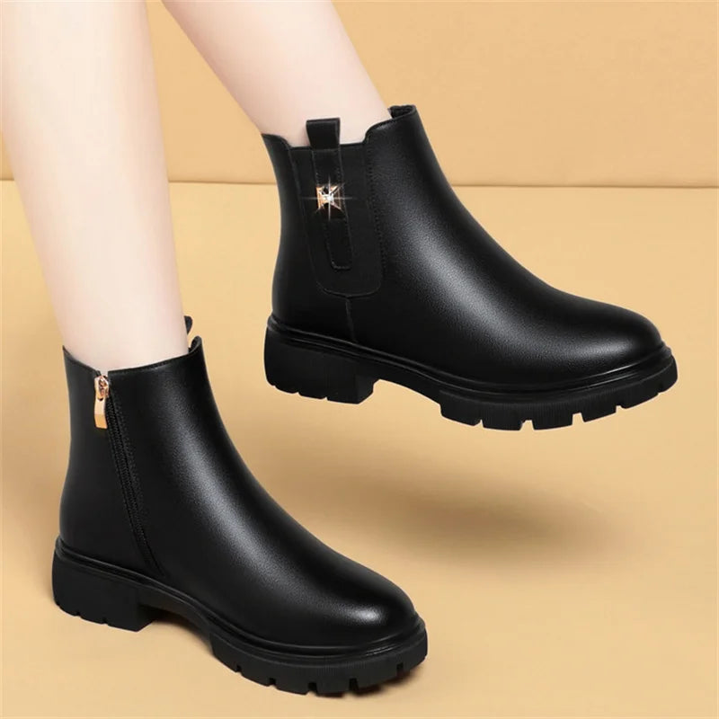 Ayla | Orthopedic Boots