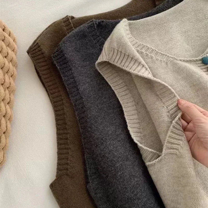 THE MARIBEL | COLOR-BUTTON KNIT VEST