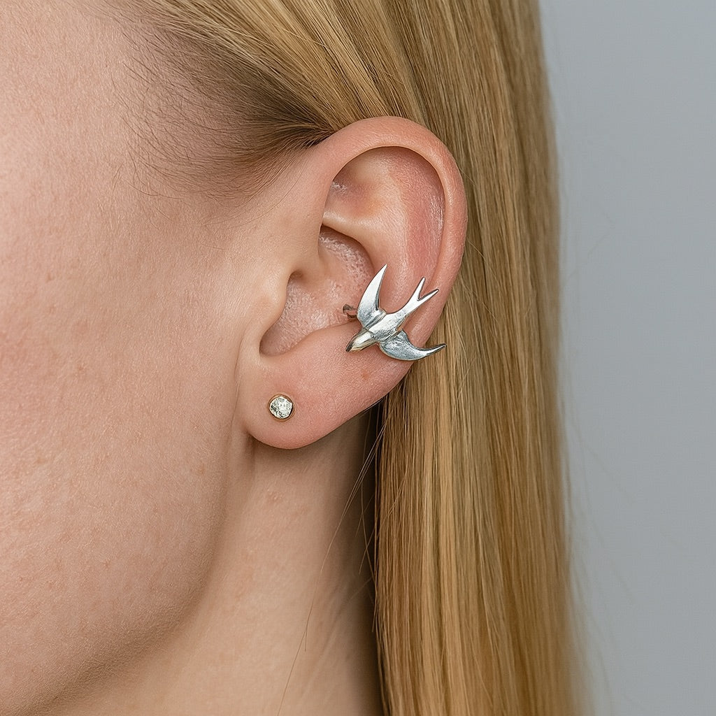 Beautiful Silver tone Swallow Bird Clip-On Earrings