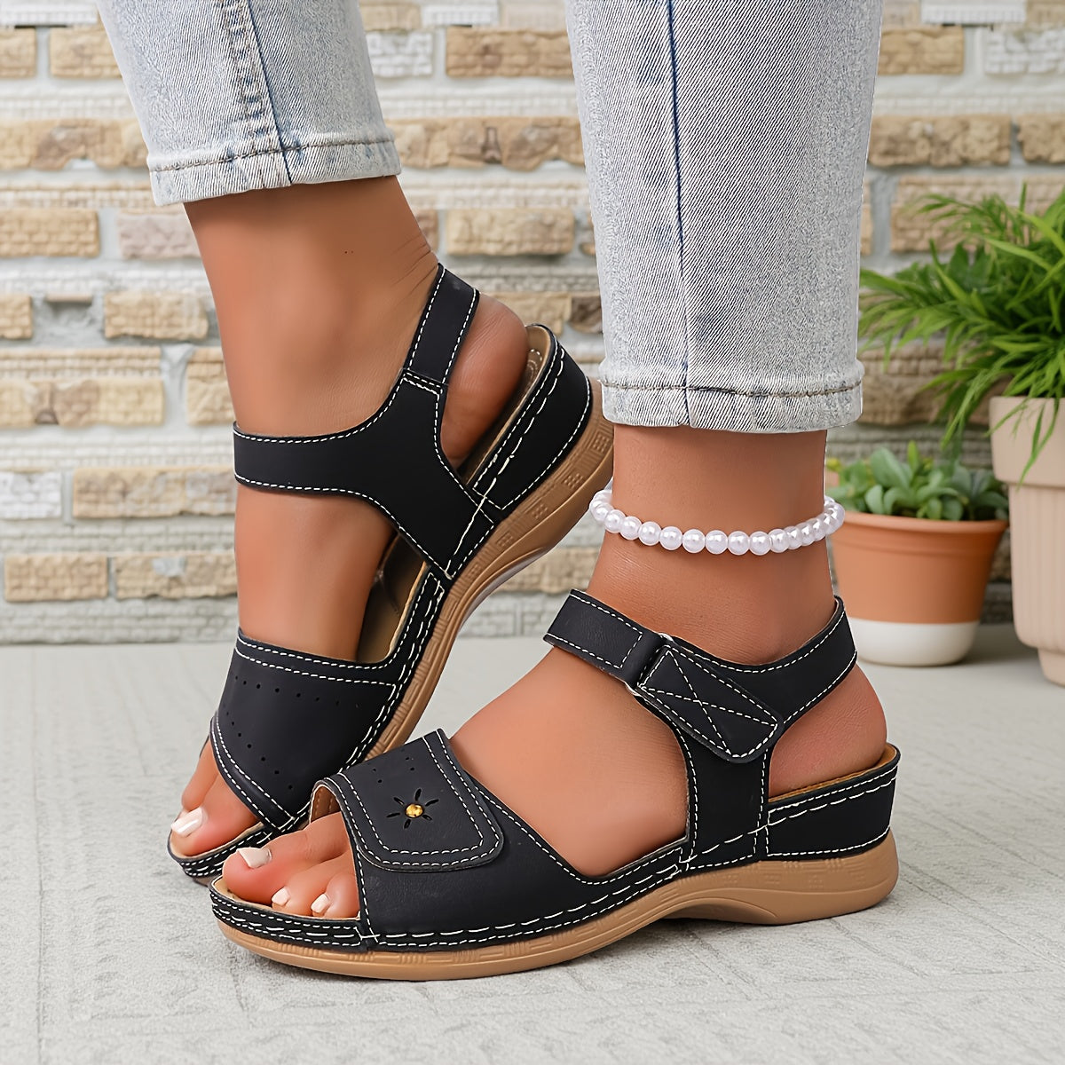 Liana – Lightweight Summer Sandal with Velcro Closure