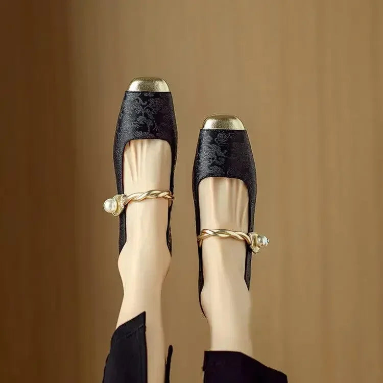 Brigitte - Classic Heels