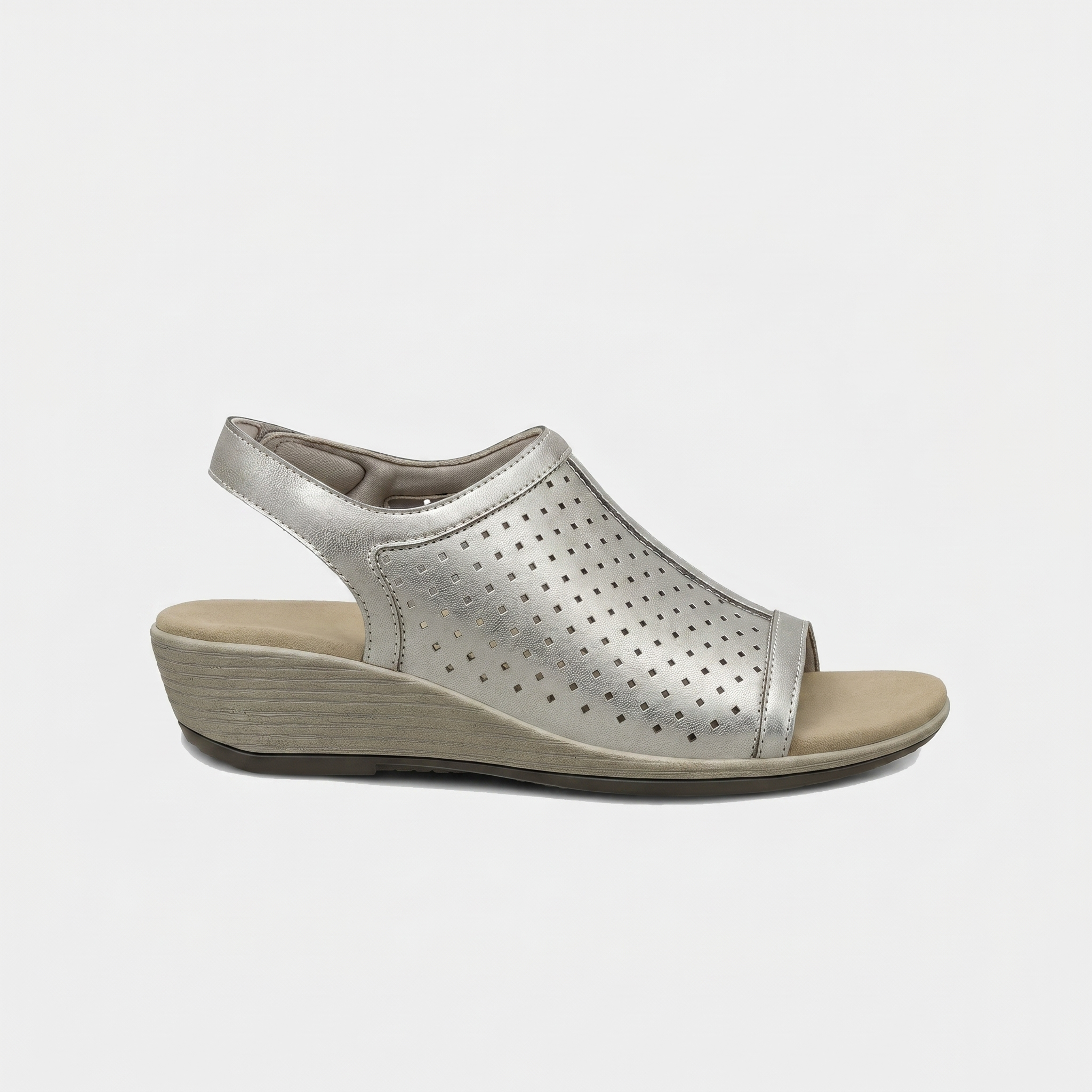 Hazel – Quiet Sophistication in Soft Grey