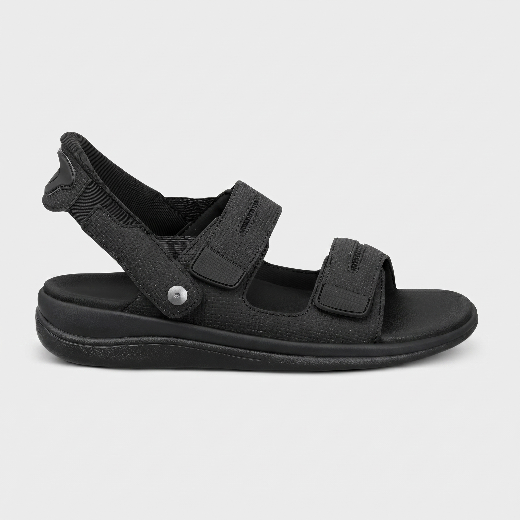 Luna – The Lightweight Comfort Sandal for Active Summer Days