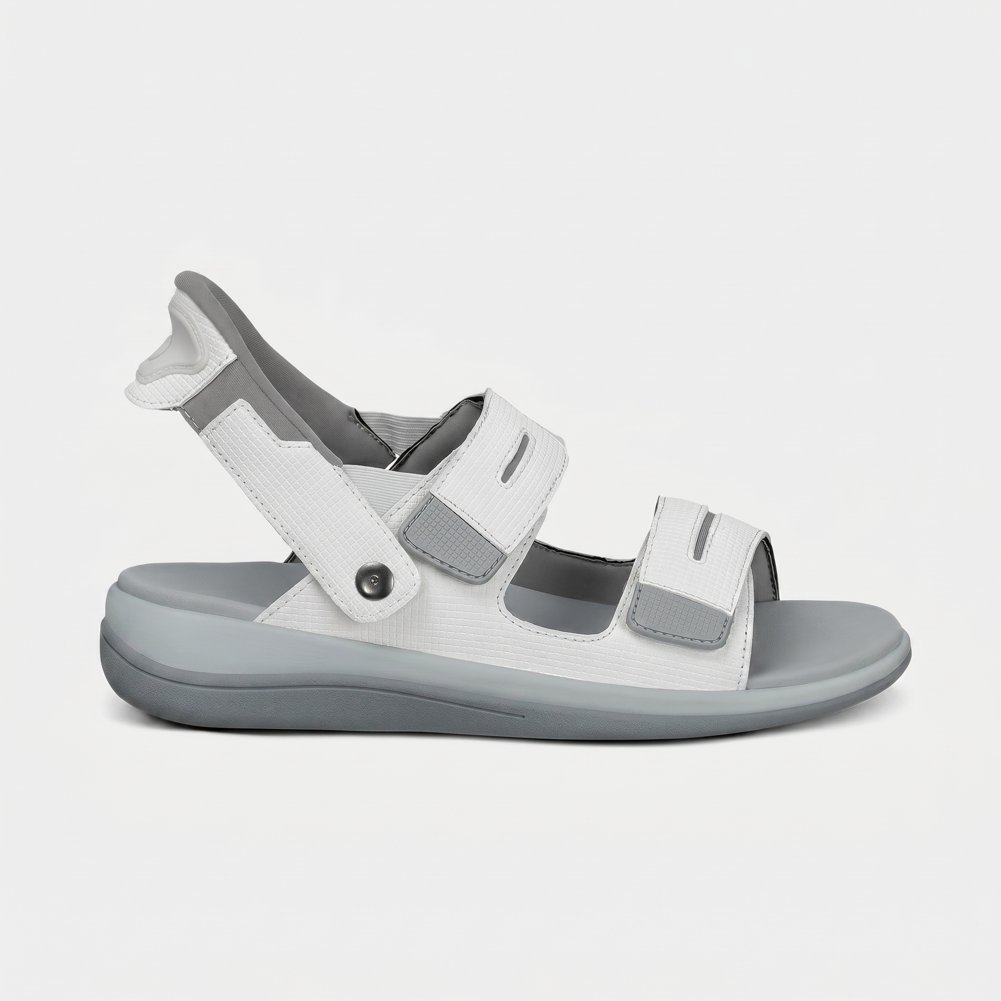Luna – The Lightweight Comfort Sandal for Active Summer Days