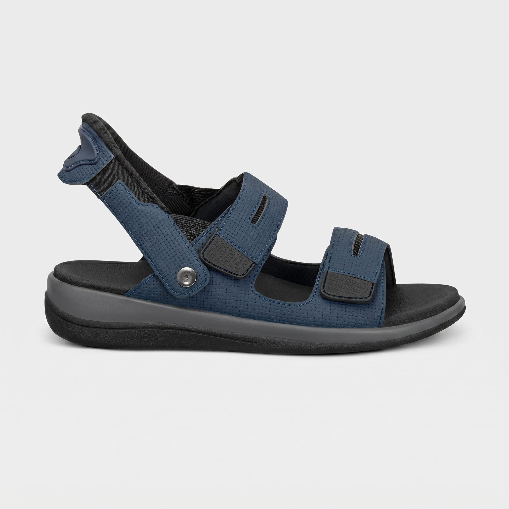 Luna – The Lightweight Comfort Sandal for Active Summer Days