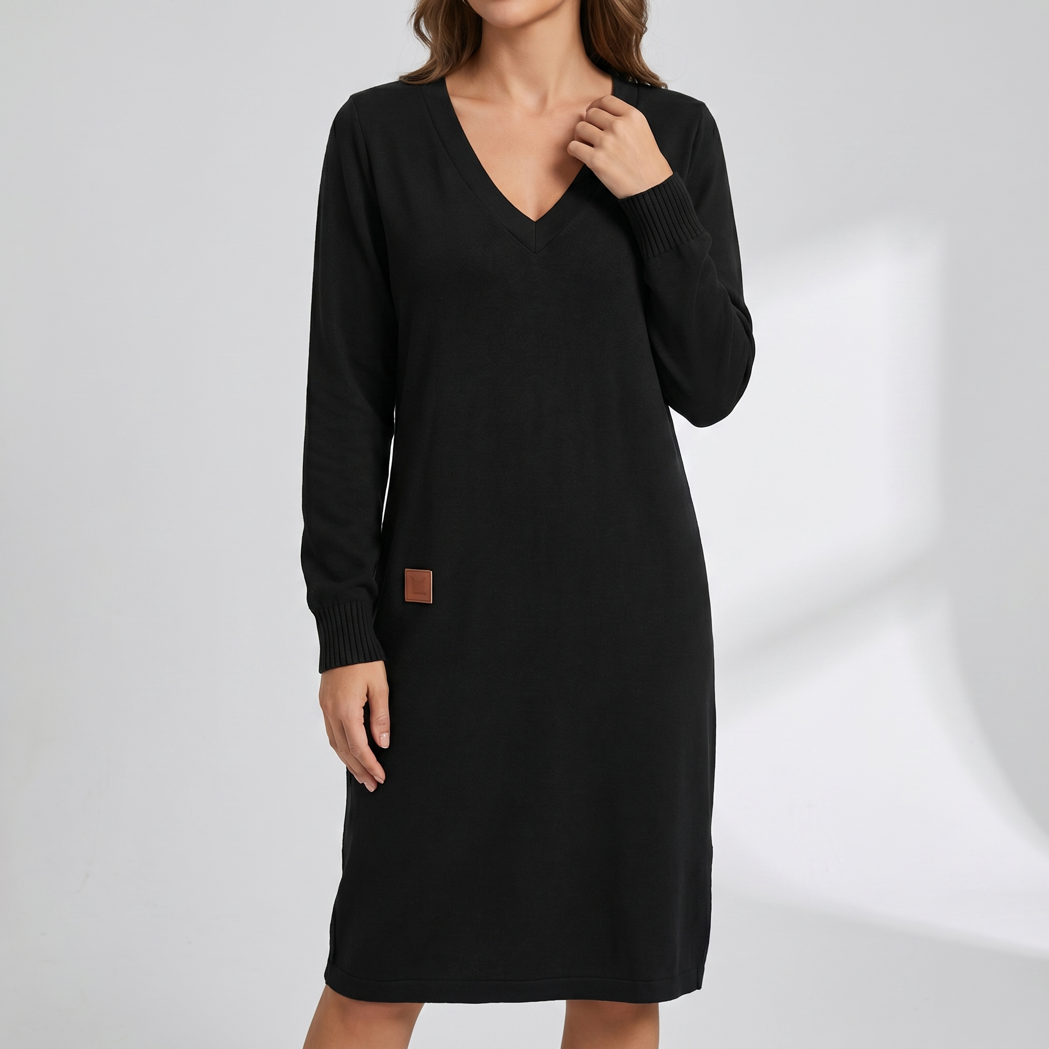 Lusia™ | V-neck long-sleeve sweatshirt dress