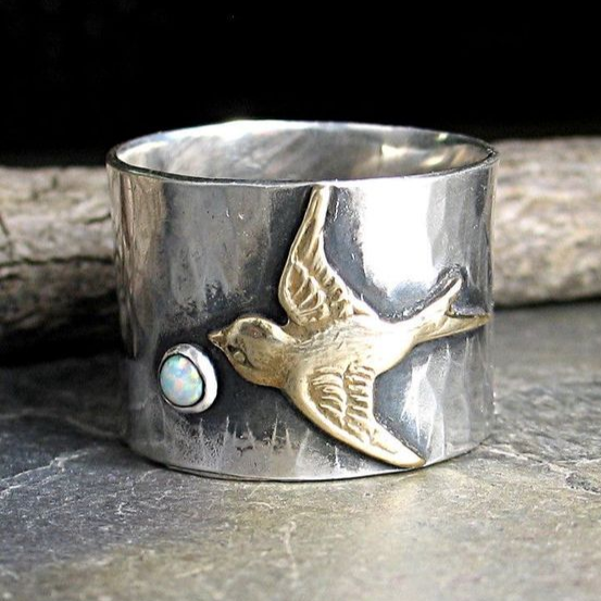 Vintage Hummingbird Silver tone Ring