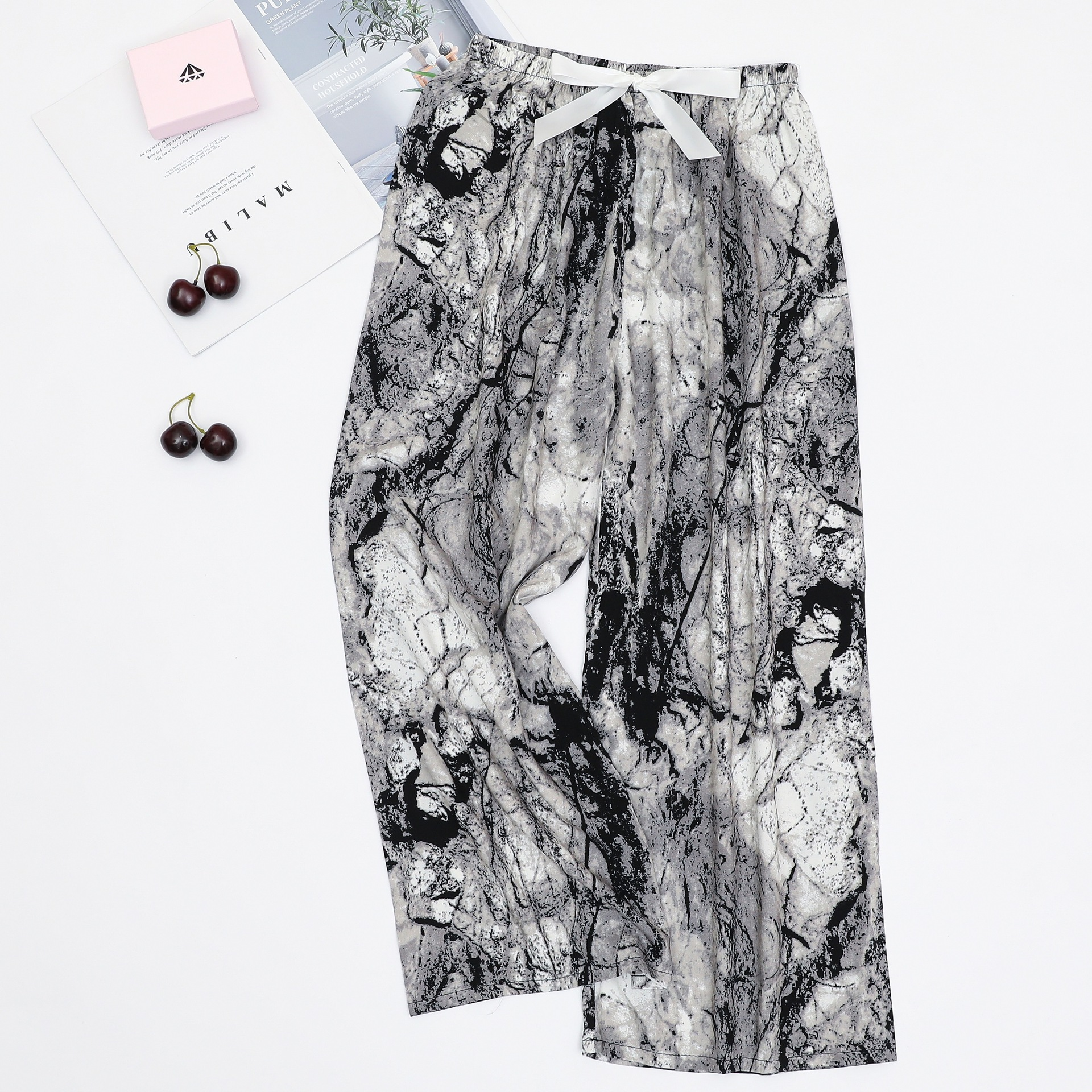 Bandana Paisley Print Wide-Leg Drawstring Pants