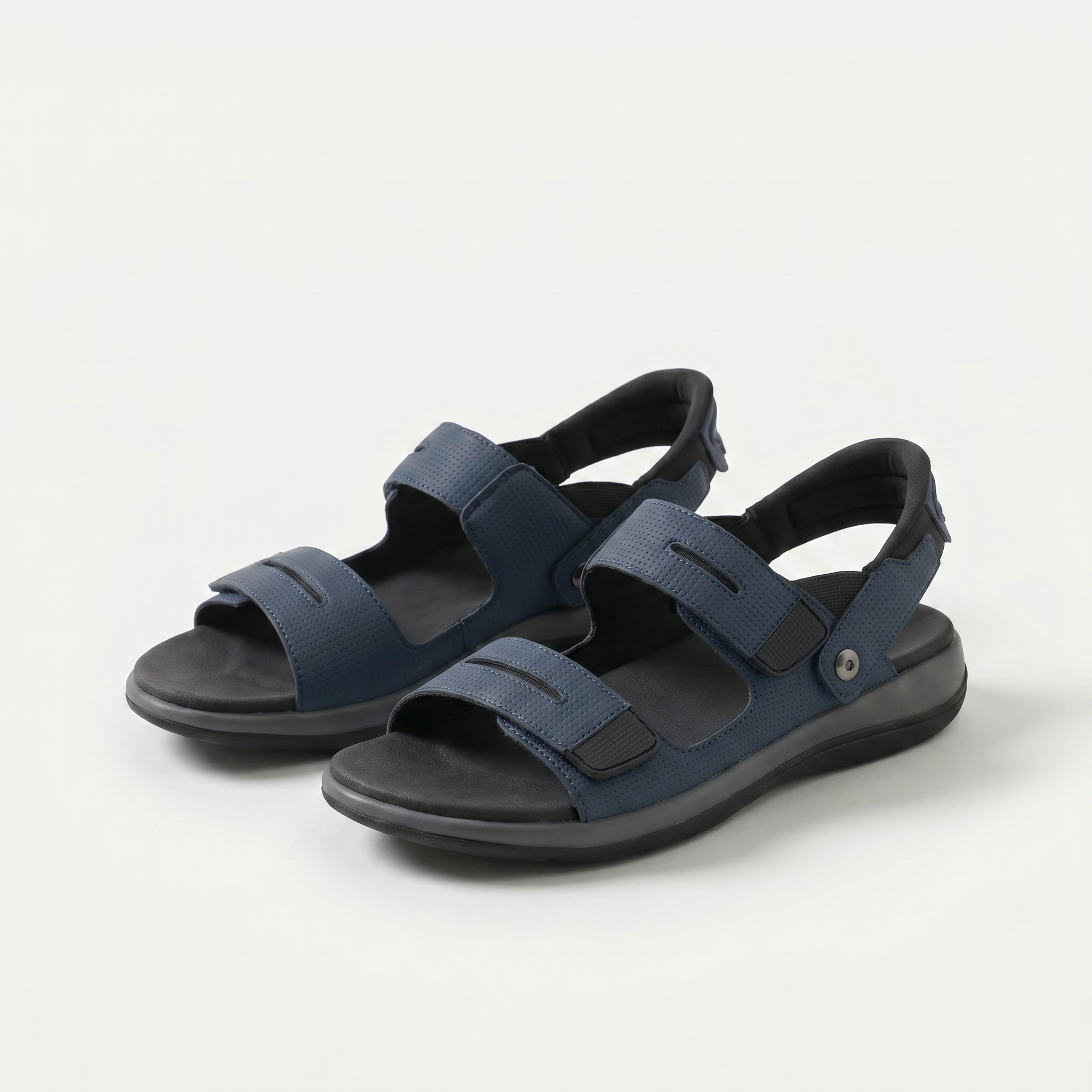 Luna – The Lightweight Comfort Sandal for Active Summer Days